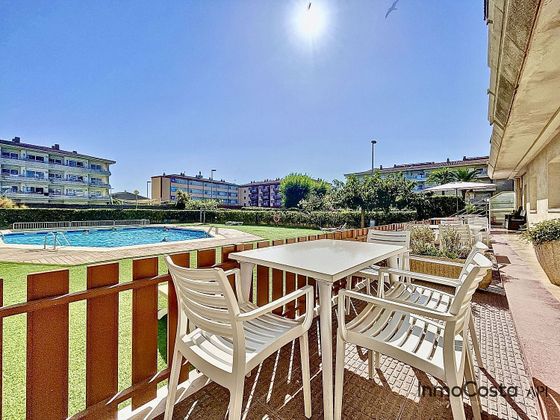 Foto 1 de Pis en venda a avenida De Roma de 1 habitació amb terrassa i piscina