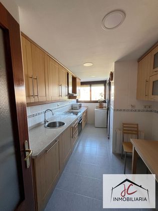 Foto 1 de Venta de piso en Girón - Villa del Prado de 2 habitaciones con terraza y garaje