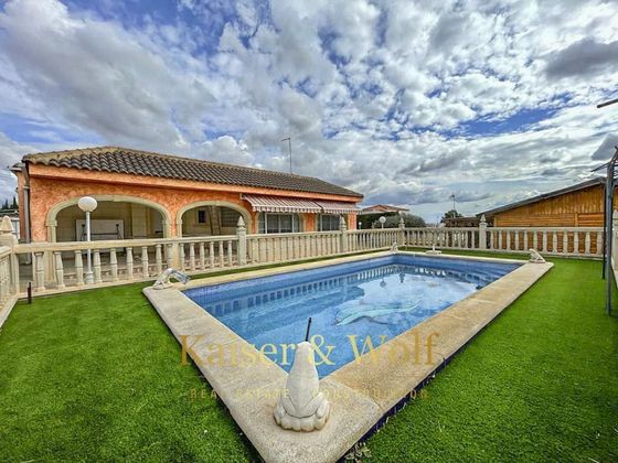 Foto 1 de Casa en venda a Albatera de 7 habitacions amb terrassa i piscina