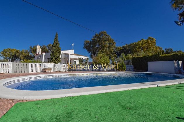 Foto 1 de Chalet en venta en Torrellano de 3 habitaciones con terraza y piscina