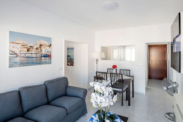 Foto 2 de Pis en venda a Ciutadella de 3 habitacions amb terrassa i balcó