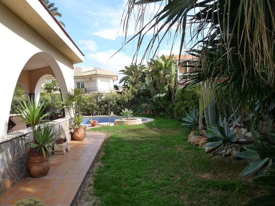 Foto 2 de Venta de casa adosada en Aguadulce Norte de 4 habitaciones con terraza y piscina