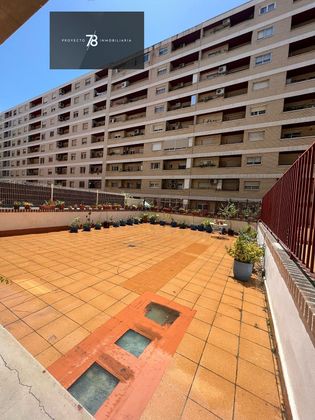 Foto 2 de Piso en venta en La Granja de 4 habitaciones con terraza y garaje