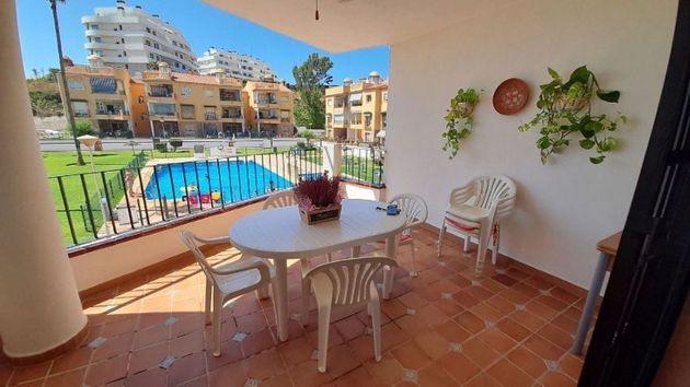 Foto 1 de Pis en lloguer a El Faro de Calaburra - Chaparral de 2 habitacions amb terrassa i piscina