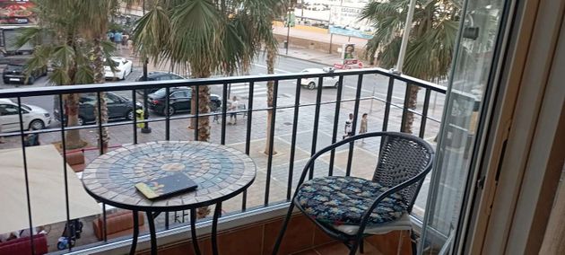 Foto 1 de Pis en lloguer a Zona Puerto Deportivo de 2 habitacions amb terrassa i mobles