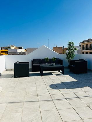 Foto 2 de Alquiler de piso en Centro - Torremolinos de 2 habitaciones con terraza y muebles