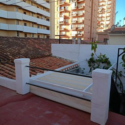 Foto 2 de Pis en lloguer a Zona Puerto Deportivo de 3 habitacions amb terrassa i calefacció