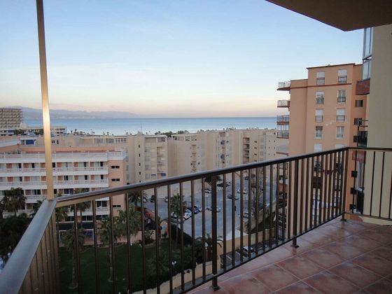 Foto 1 de Alquiler de piso en Playamar de 1 habitación con terraza y piscina