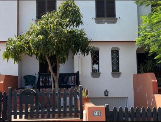 Foto 1 de Casa en venda a San Fernando de 3 habitacions amb terrassa i piscina