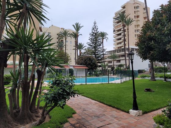 Foto 1 de Pis en lloguer a avenida Carlota Alessandri de 4 habitacions amb terrassa i piscina