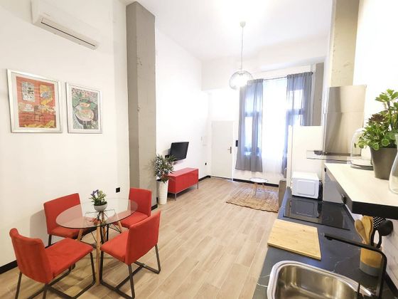 Foto 1 de Alquiler de piso en plaza Barca de 1 habitación con muebles y aire acondicionado