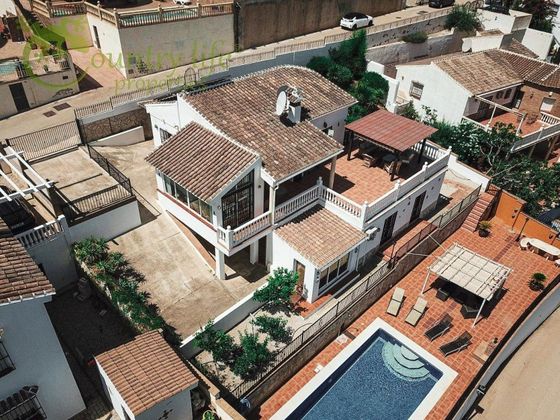 Foto 2 de Venta de casa en Viñuela de 3 habitaciones con terraza y piscina