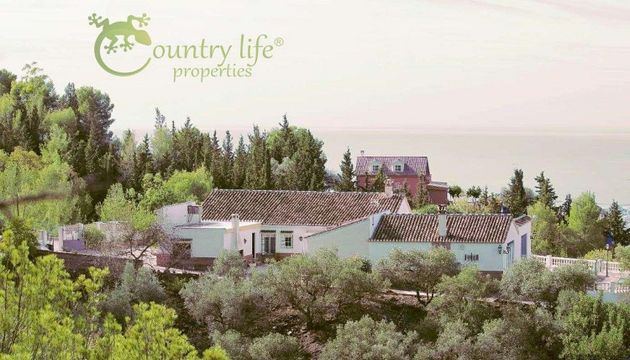 Foto 1 de Venta de casa rural en Pinares de San Antón de 3 habitaciones con terraza y piscina