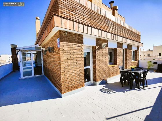 Foto 1 de Ático en venta en Centre - Sant Carles de la Ràpita de 3 habitaciones con terraza y calefacción