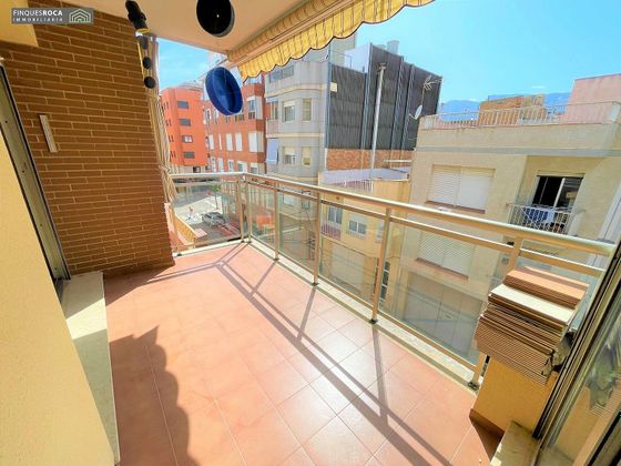 Foto 1 de Pis en venda a Centre - Sant Carles de la Ràpita de 3 habitacions amb terrassa i balcó