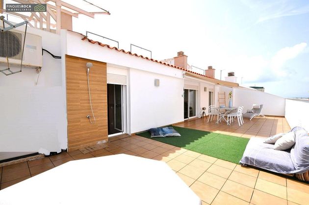 Foto 1 de Àtic en venda a Avinguda Catalunya de 3 habitacions amb terrassa i balcó