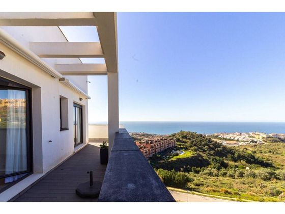 Foto 1 de Àtic en venda a La Cala del Moral de 3 habitacions amb terrassa i piscina