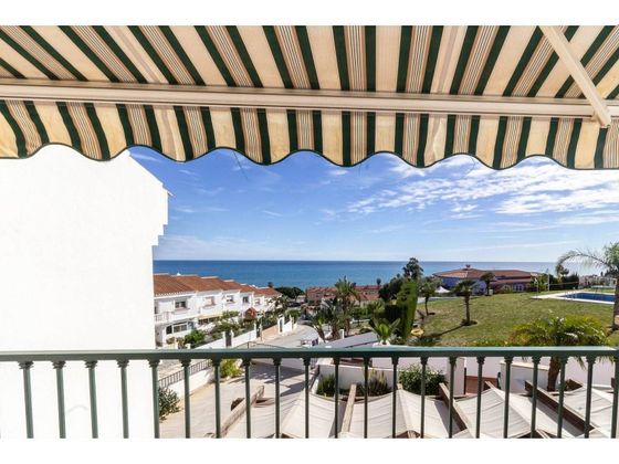 Foto 2 de Casa en venda a Chilches – Cajiz de 3 habitacions amb terrassa i piscina