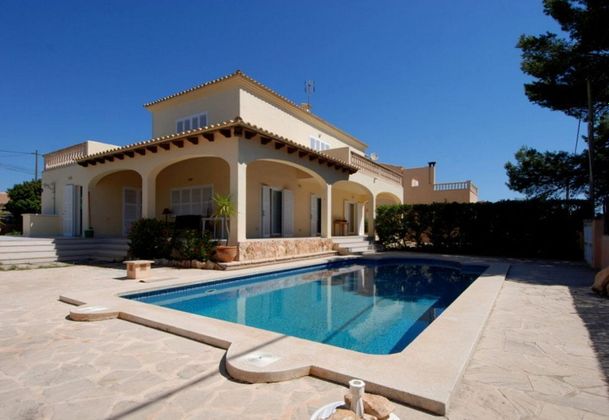 Foto 1 de Xalet en lloguer a Santanyí de 5 habitacions amb terrassa i piscina