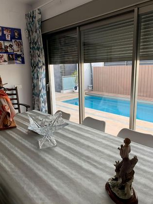 Foto 2 de Venta de chalet en Catral de 3 habitaciones con terraza y piscina