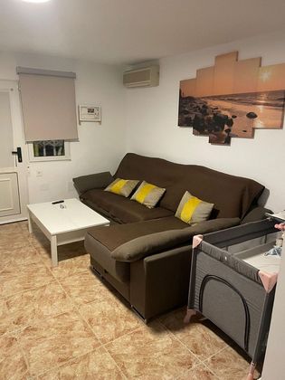 Foto 2 de Dúplex en venda a Centro - Torrevieja de 2 habitacions amb terrassa i aire acondicionat