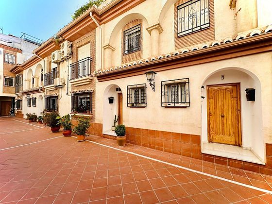 Foto 1 de Casa en venta en Maracena de 4 habitaciones con terraza y garaje