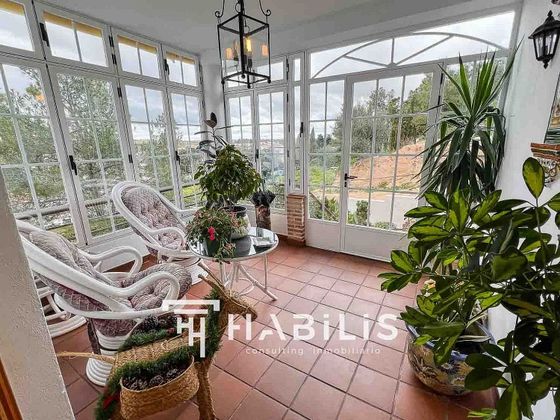 Foto 2 de Venta de chalet en Olías del Rey de 5 habitaciones con terraza y piscina