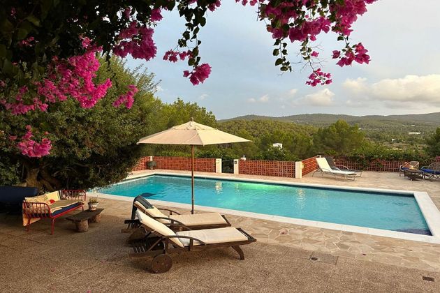 Foto 2 de Chalet en venta en Sant Antoni de Portmany de 3 habitaciones con terraza y piscina