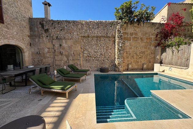 Foto 2 de Casa adosada en venta en Pollença de 7 habitaciones con terraza y piscina