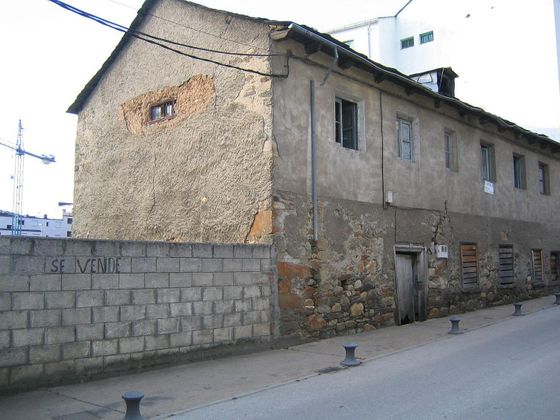 Foto 1 de Venta de casa en calle Santiago Basanta de 4 habitaciones y 150 m²