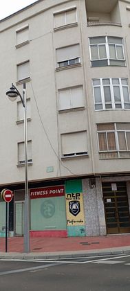 Foto 2 de Venta de piso en avenida Compostilla Ponferrada León de 3 habitaciones con terraza y calefacción