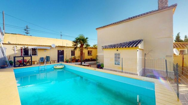 Foto 2 de Chalet en venta en Calicanto - Cumbres de Calicanto - Santo Domingo de 4 habitaciones con terraza y piscina