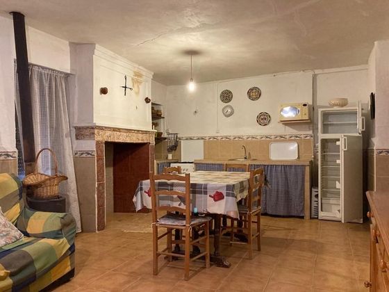 Foto 1 de Casa en venda a Campillo de Altobuey de 4 habitacions i 176 m²