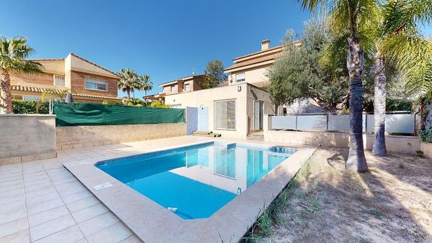 Foto 2 de Chalet en venta en La Loma de 3 habitaciones con terraza y piscina