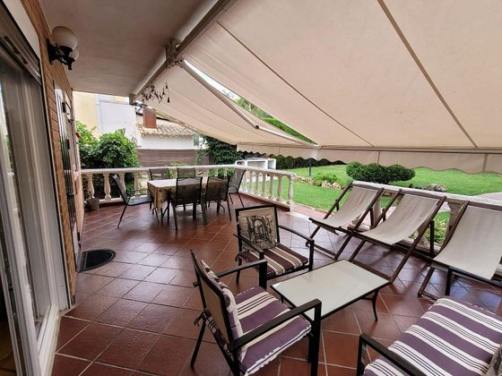 Foto 2 de Xalet en venda a La Cañada de 4 habitacions amb terrassa i piscina
