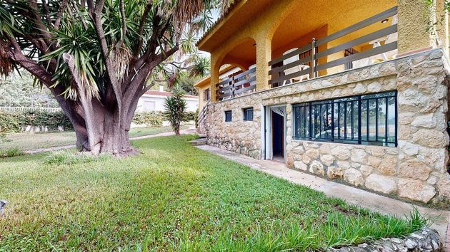 Foto 2 de Xalet en venda a Monserrat de 3 habitacions amb terrassa i piscina