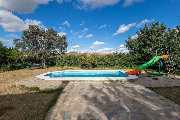 Foto 1 de Venta de chalet en Pedralba de 3 habitaciones con terraza y piscina