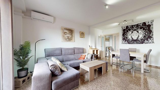 Foto 1 de Venta de piso en Monserrat de 3 habitaciones con balcón y aire acondicionado