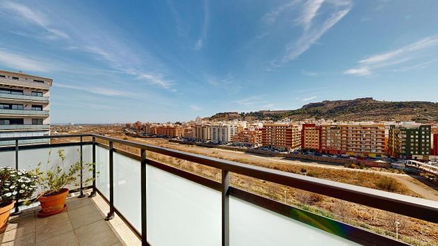 Foto 1 de Piso en venta en Doctor Palos - Alto Palancia de 5 habitaciones con terraza y piscina