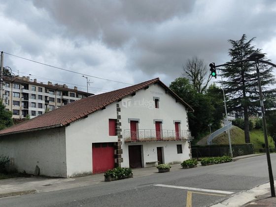 Foto 2 de Chalet en venta en Andoain de 4 habitaciones con terraza y garaje