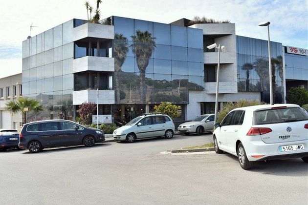 Foto 1 de Edifici en venda a Teià de 1600 m²