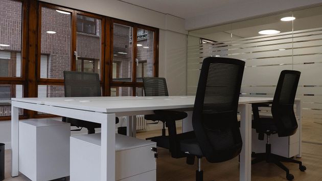Foto 2 de Oficina en lloguer a Centro - Gijón amb terrassa i calefacció