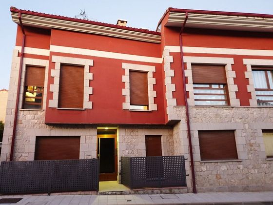 Foto 1 de Àtic en venda a Alfoz de Quintanadueñas de 2 habitacions amb garatge i calefacció