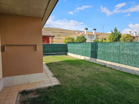 Foto 2 de Xalet en venda a Merindad de Río Ubierna de 3 habitacions amb terrassa i piscina