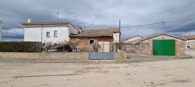 Foto 2 de Casa rural en venda a San Mamés de Burgos de 5 habitacions amb terrassa i jardí