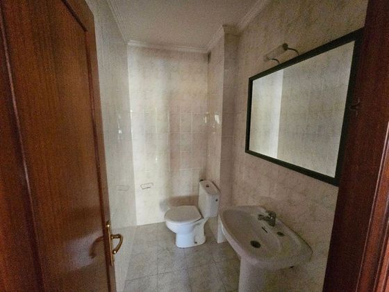 Foto 2 de Pis en venda a Medina de Pomar de 4 habitacions amb terrassa i calefacció