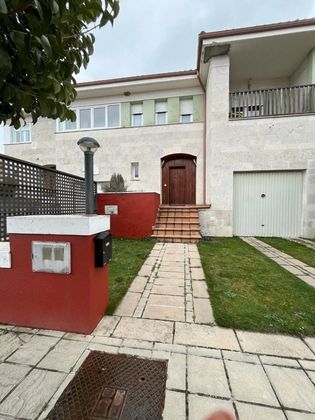 Foto 2 de Venta de casa en Merindad de Río Ubierna de 3 habitaciones con terraza y piscina