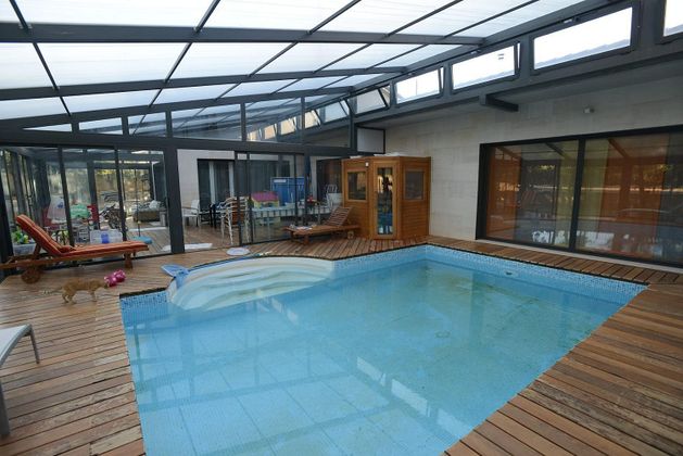 Foto 2 de Chalet en venta en Revillarruz de 5 habitaciones con piscina y garaje