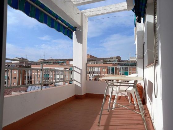 Foto 1 de Ático en venta en Camino de Ronda - Rosaleda de 4 habitaciones con terraza y ascensor