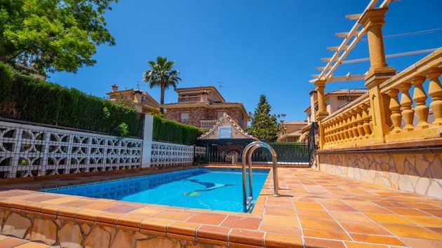 Foto 2 de Casa en venda a Cájar de 8 habitacions amb terrassa i piscina